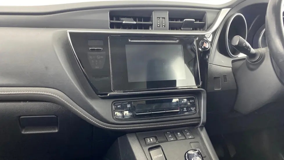 Used Toyota Auris 2017 for sale - 77272538: Photo 13