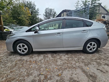 Used Toyota Prius 2025 for sale - 76239754: Photo 2