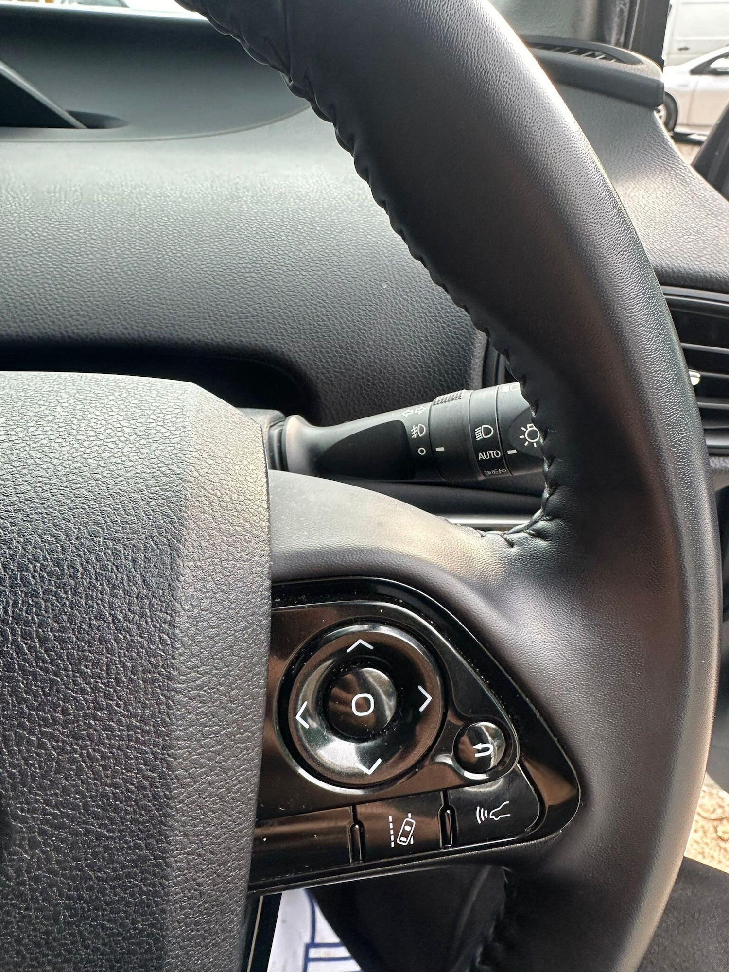 Used Toyota Prius for sale - 76522092: Photo 24