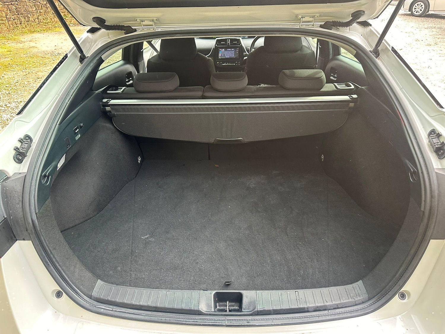 Used Toyota Prius for sale - 76522092: Photo 8