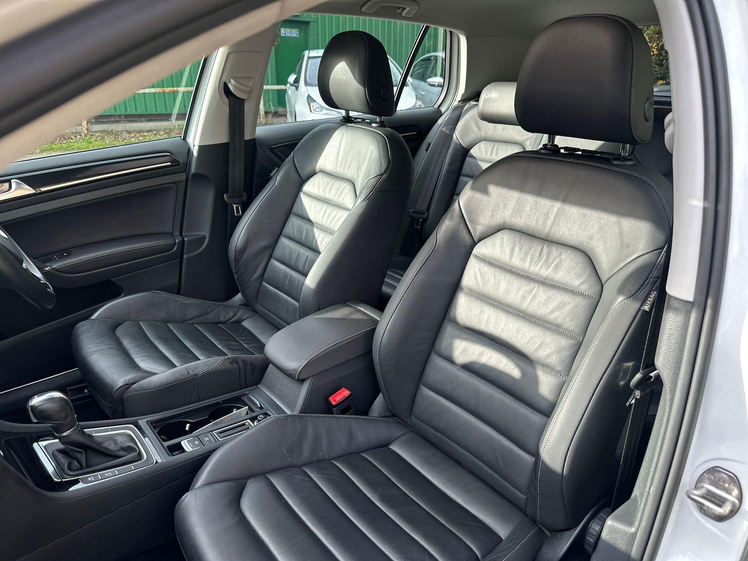 Used Volkswagen Golf for sale - 76522374: Photo 35