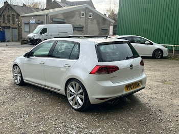 Used Volkswagen Golf 2013 for sale - 76522374: Photo