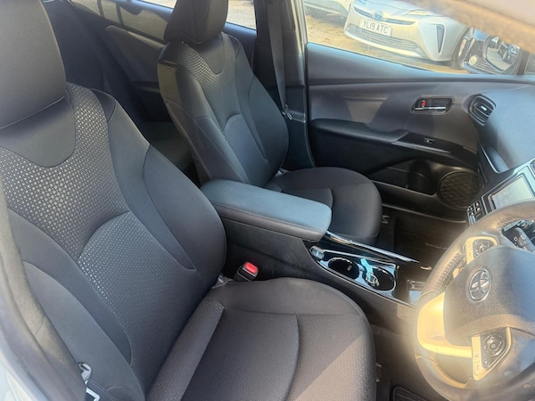Used Toyota Prius 2025 for sale - 76179652: Photo 11