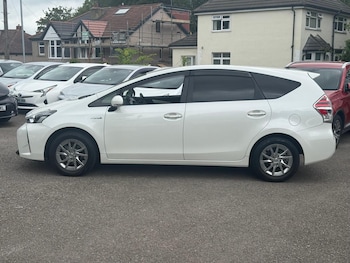 Used Toyota Prius+ 2017 for sale - 76084936: Photo