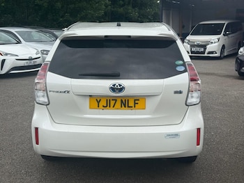 Used Toyota Prius+ 2017 for sale - 76084936: Photo