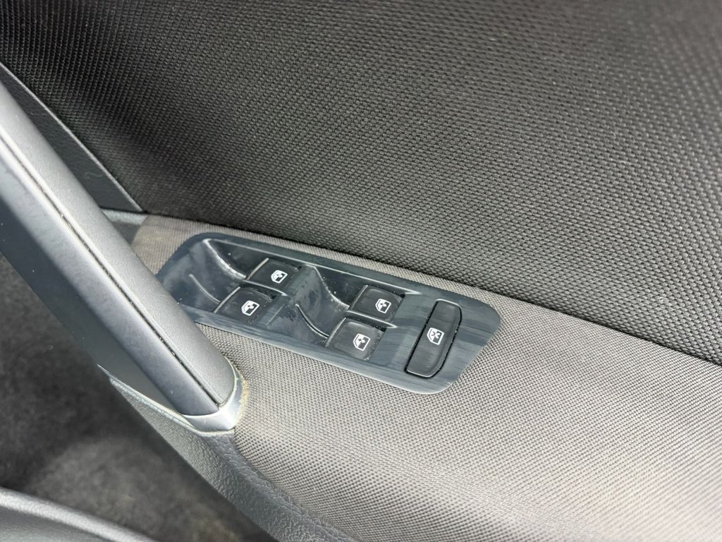 Used Volkswagen Golf 2019 for sale - 76396341: Photo 17