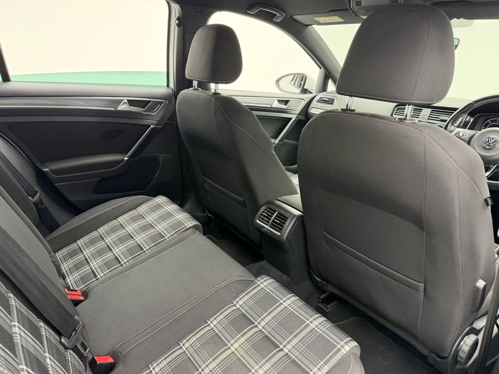 Used Volkswagen Golf 2019 for sale - 76396341: Photo 22