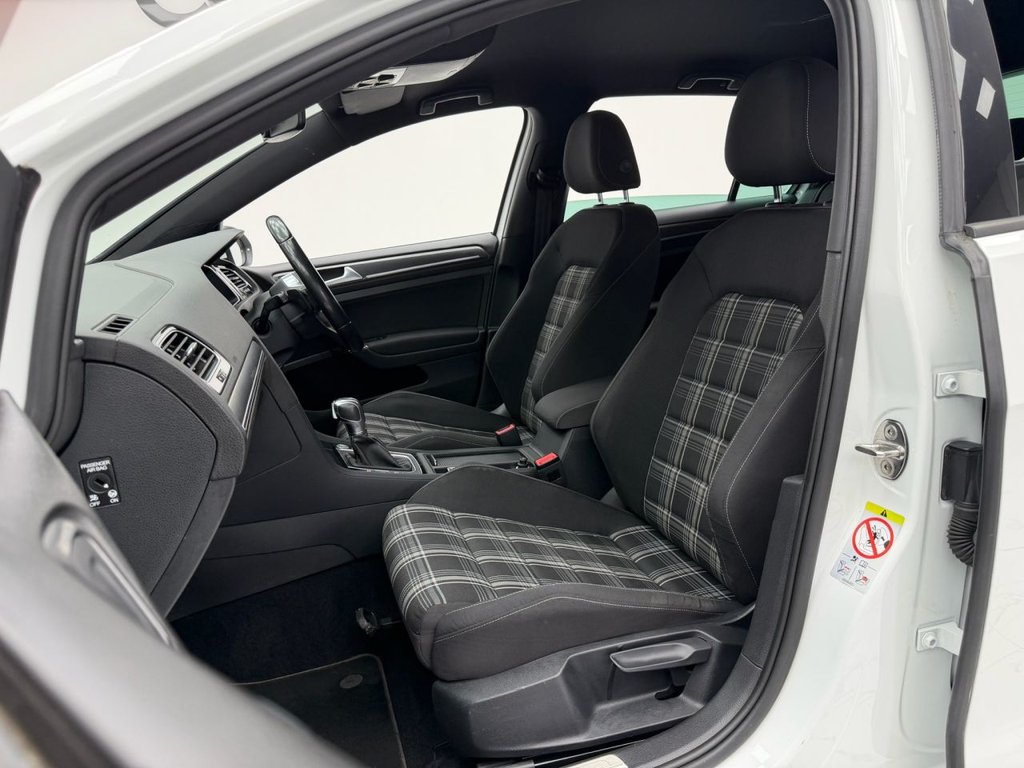 Used Volkswagen Golf 2019 for sale - 76396341: Photo 33