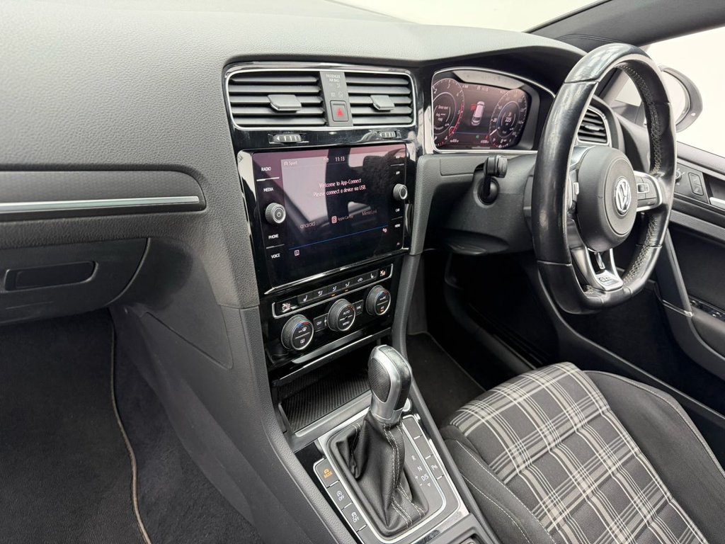 Used Volkswagen Golf 2019 for sale - 76396341: Photo 36