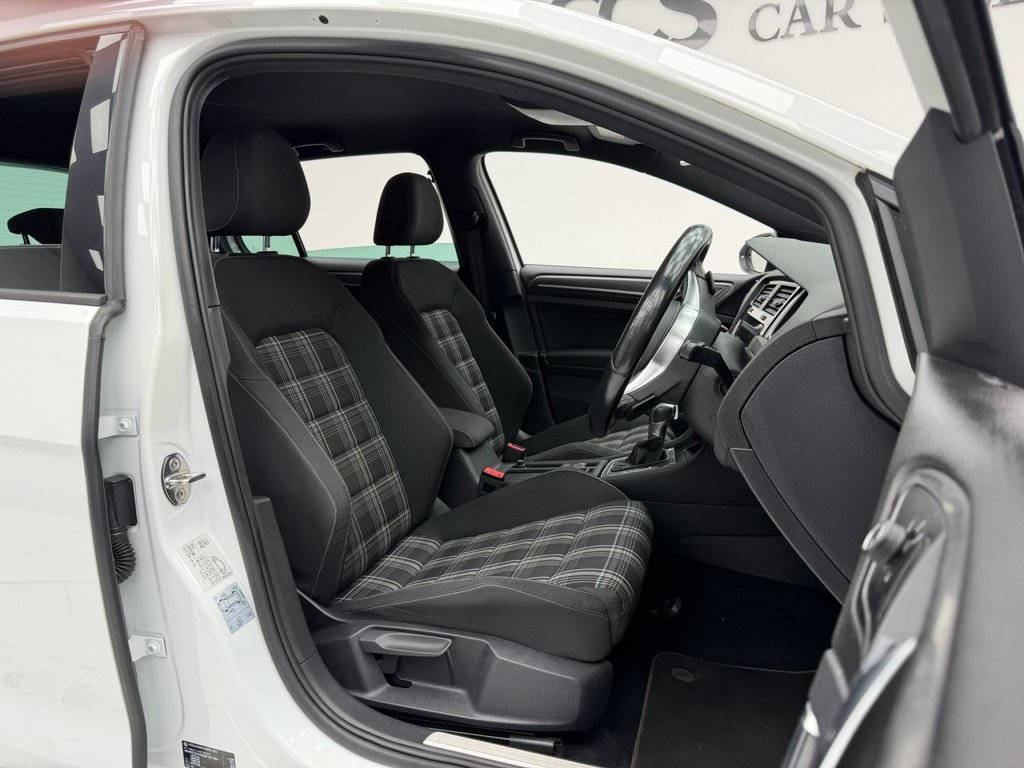 Used Volkswagen Golf 2019 for sale - 76396341: Photo 9