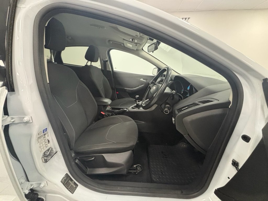 Used Ford Focus 2017 for sale - 77779830: Photo 11