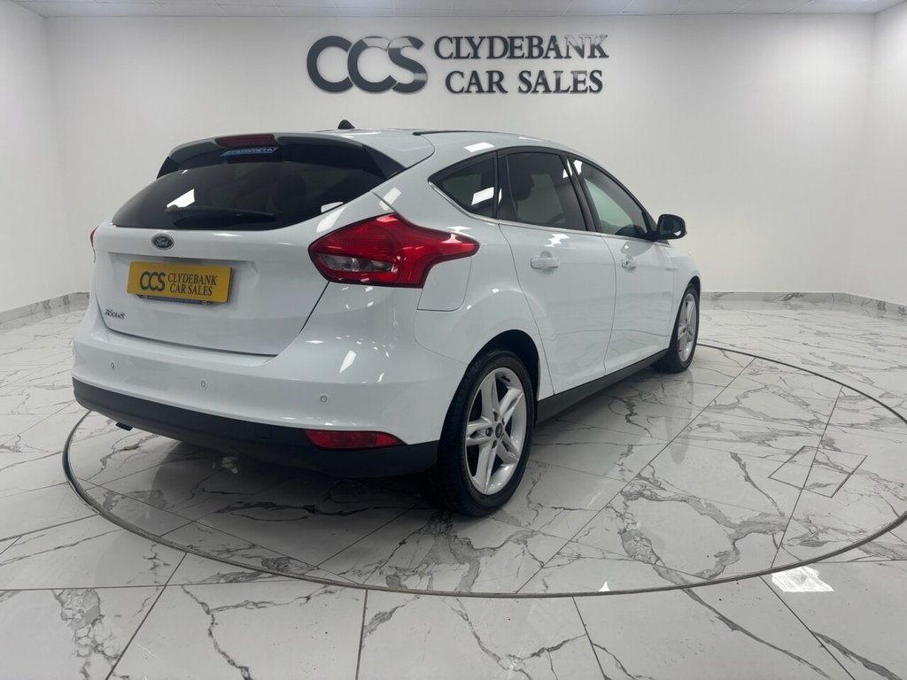 Used Ford Focus 2017 for sale - 77779830: Photo 3