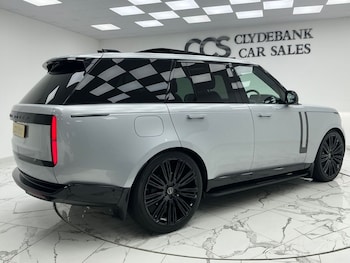Used Land Rover Range Rover 2024 for sale - 79266102: Photo