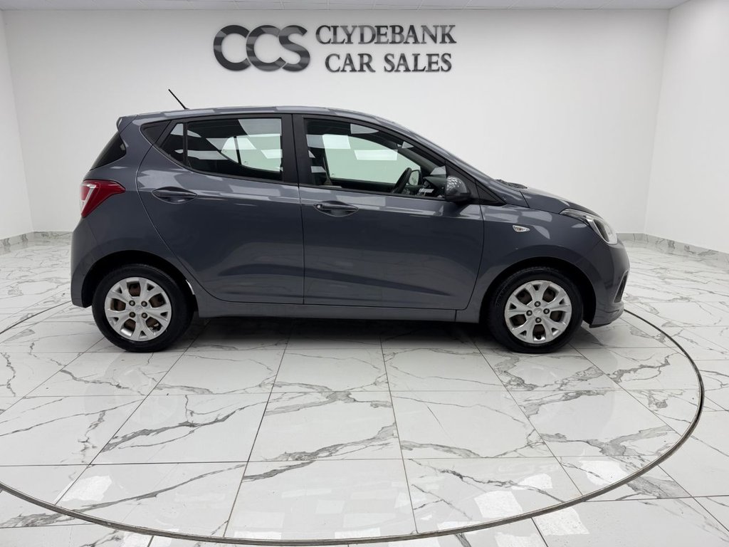 Used Hyundai i10 2016 for sale - 76910209: Photo 2