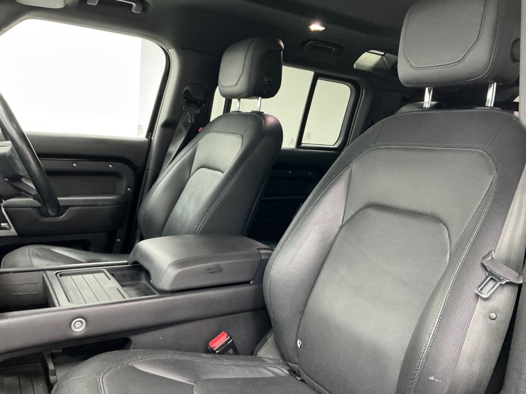 Used Land Rover Defender 2022 for sale - 78044893: Photo 33