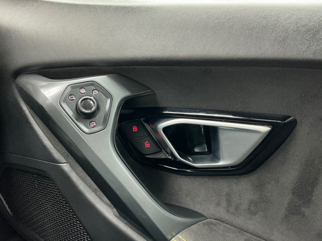 Used Lamborghini Huracan 2017 for sale - 77560535: Photo 20