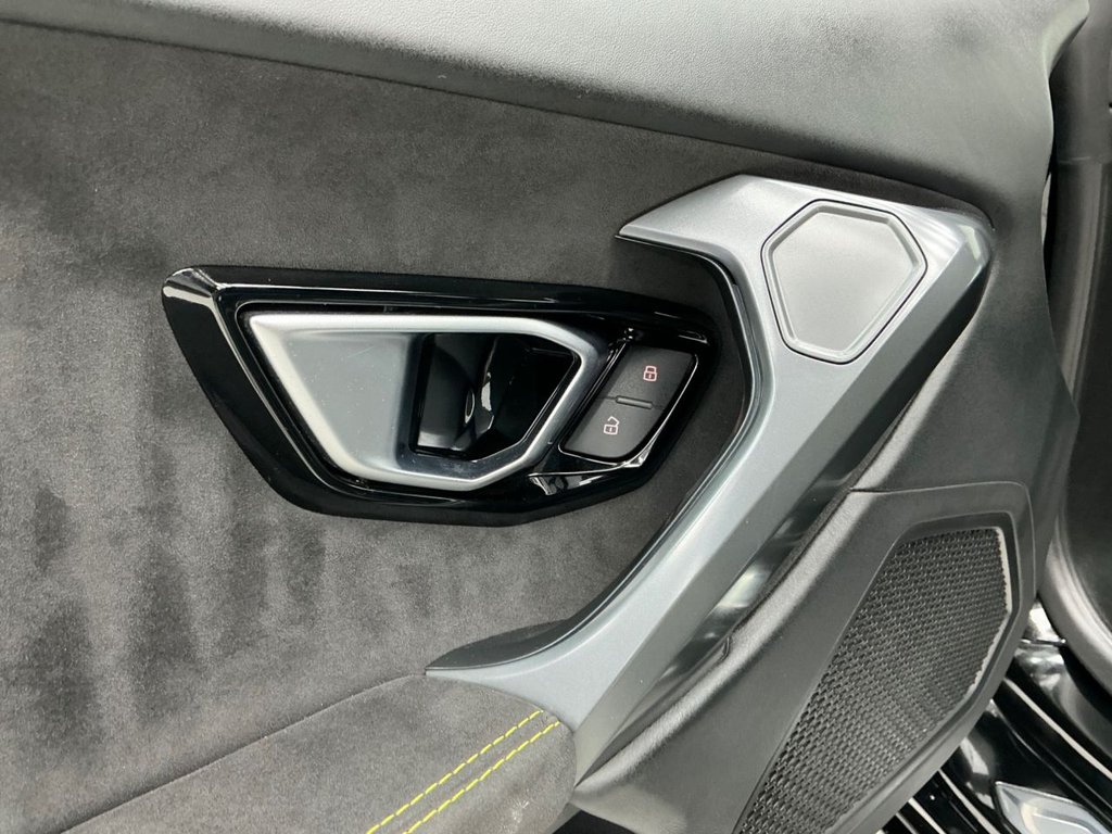 Used Lamborghini Huracan 2017 for sale - 77560535: Photo 28