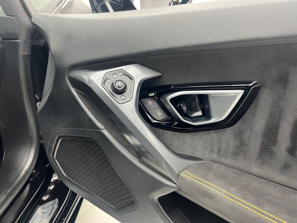 Used Lamborghini Huracan 2017 for sale - 77560535: Photo 46