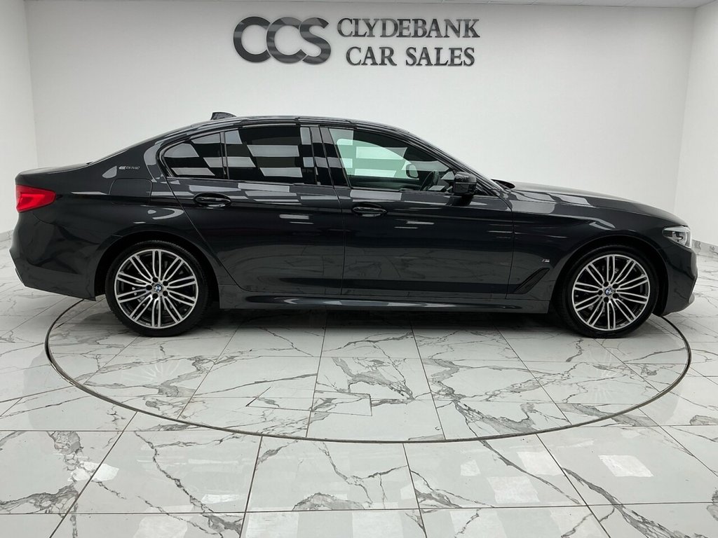 Used BMW 5 Series 2019 for sale - 77250570: Photo 2