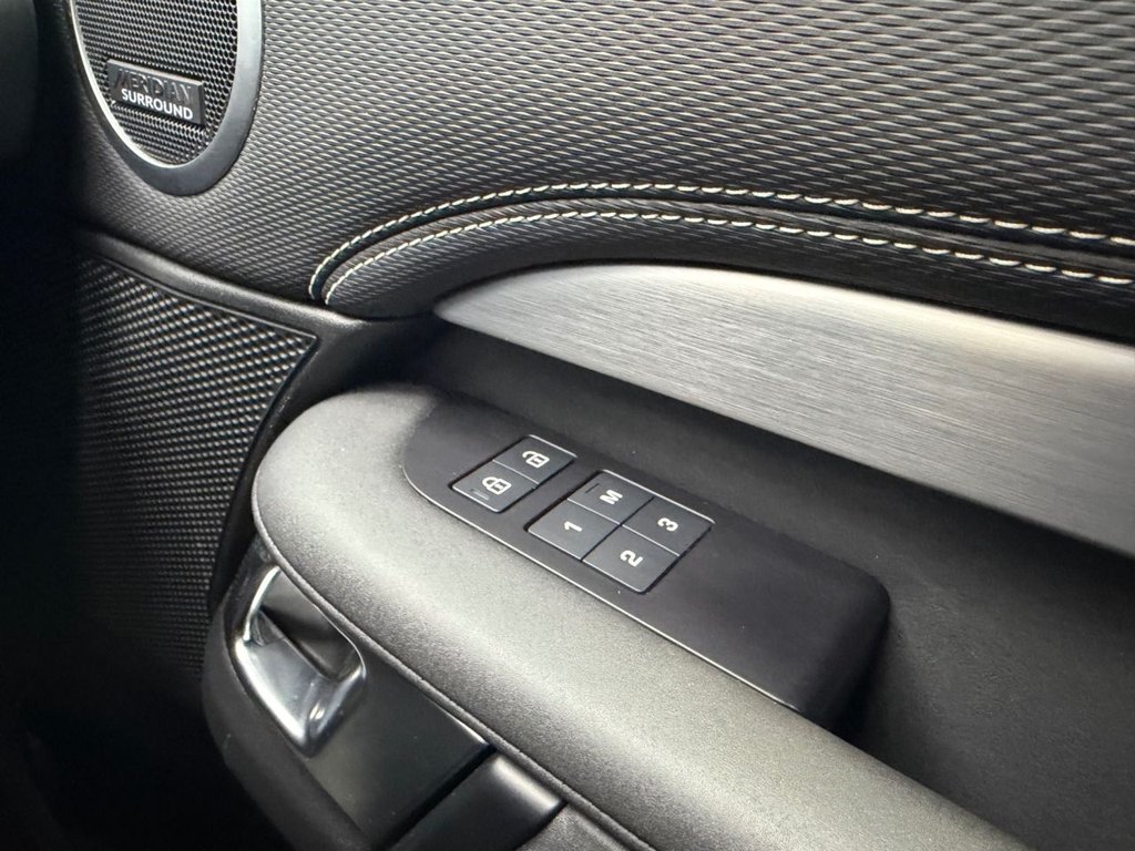 Used Land Rover Discovery 2023 for sale - 77038451: Photo 13