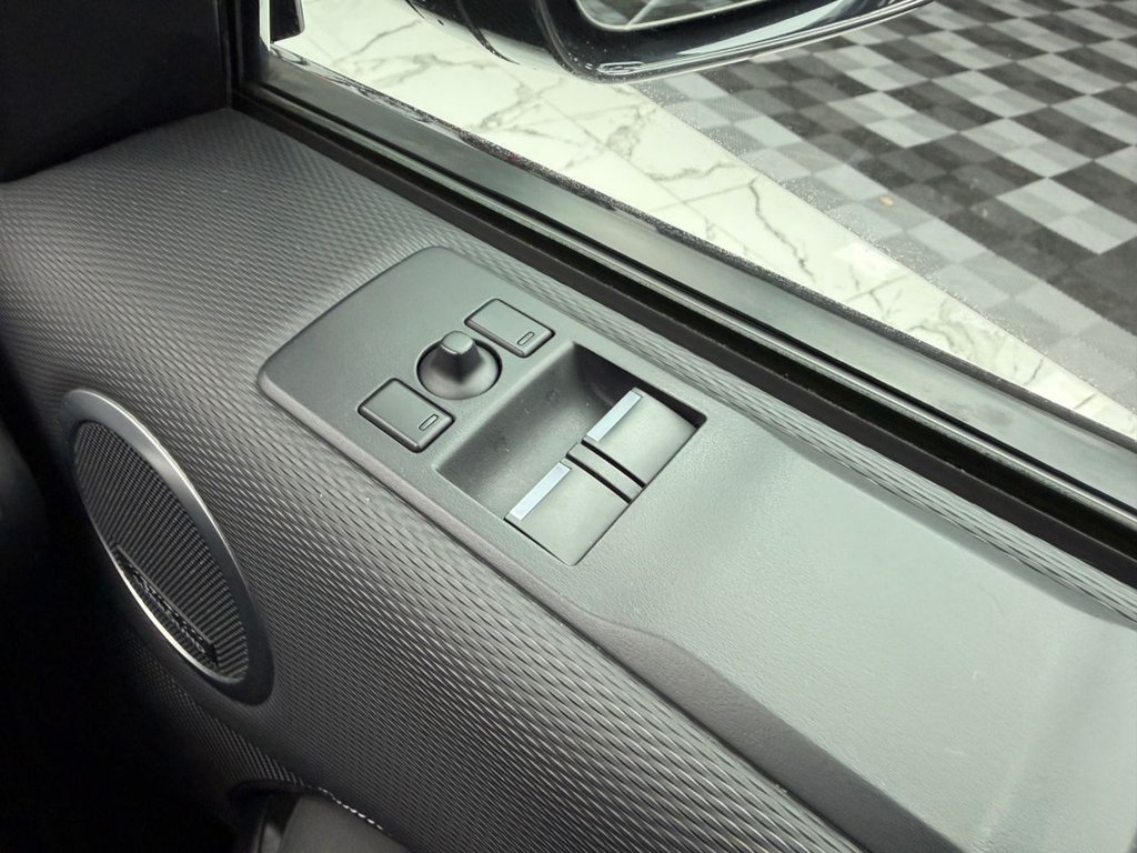 Used Land Rover Discovery 2023 for sale - 77038451: Photo 21