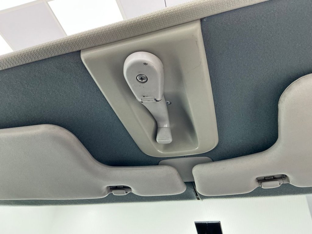 Used Ford Escort 1992 for sale - 78017820: Photo 25