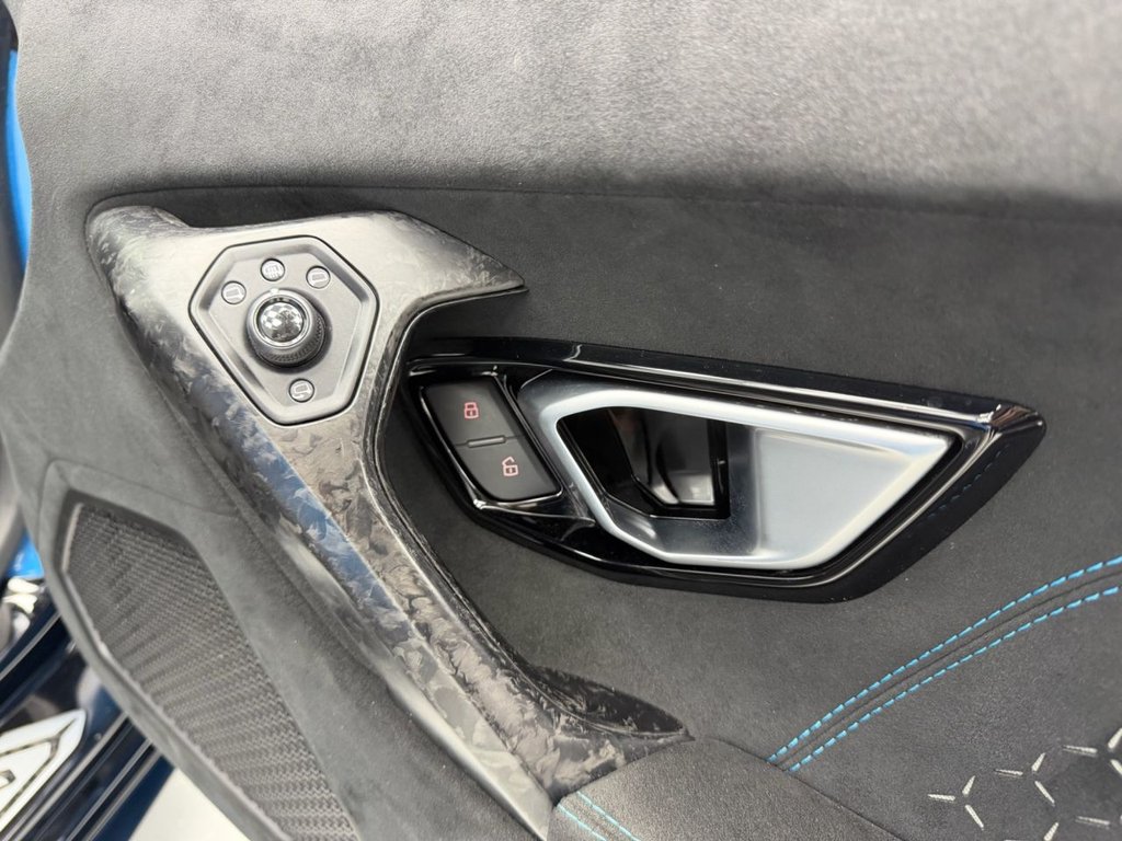 Used Lamborghini Huracan 2019 for sale - 76642061: Photo 19