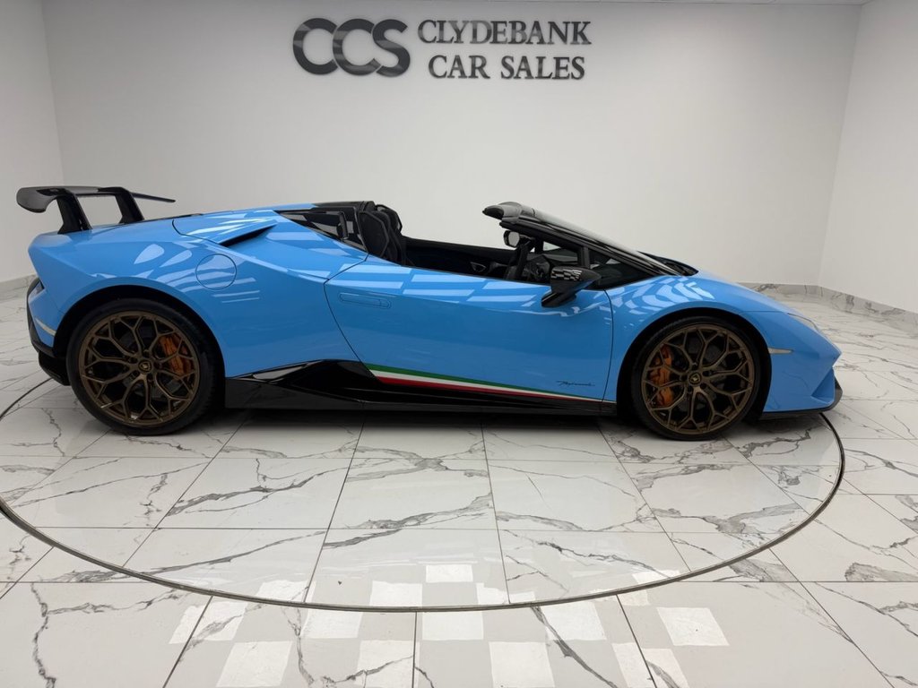 Used Lamborghini Huracan 2019 for sale - 76642061: Photo 2