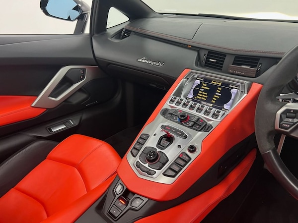 Used Lamborghini Aventador 2015 for sale - 76147752: Photo 11