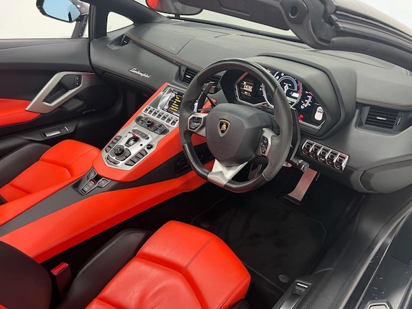 Used Lamborghini Aventador 2015 for sale - 76147752: Photo 12
