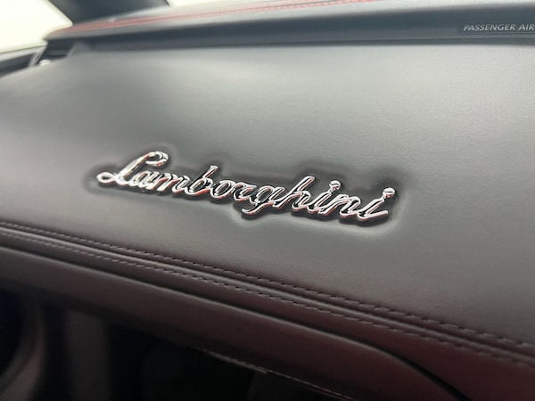 Used Lamborghini Aventador 2015 for sale - 76147752: Photo 21