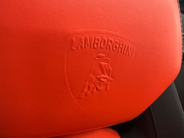 Used Lamborghini Aventador 2015 for sale - 76147752: Photo 23