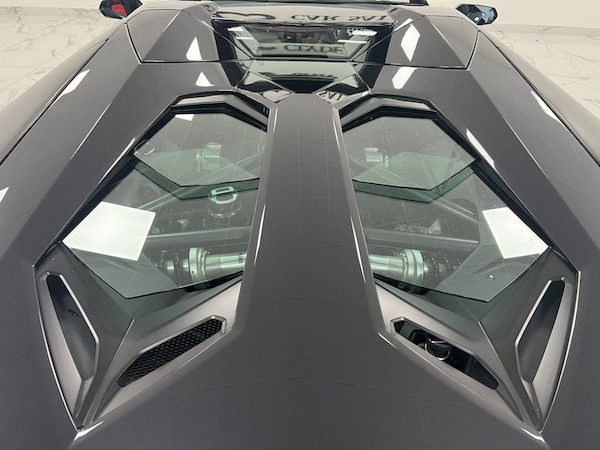 Used Lamborghini Aventador 2015 for sale - 76147752: Photo 24