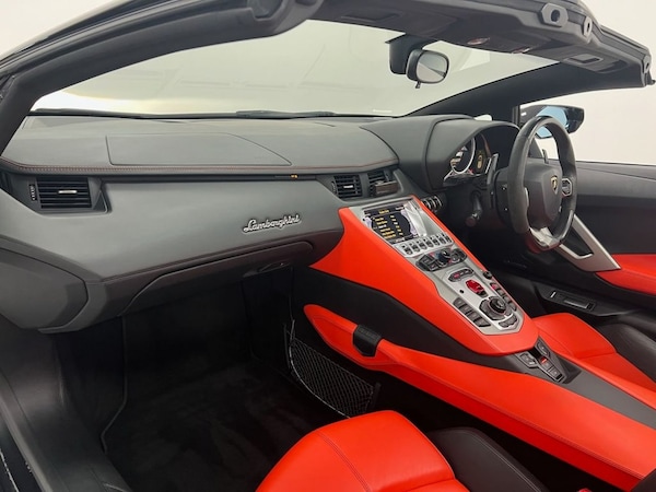 Used Lamborghini Aventador 2015 for sale - 76147752: Photo 27