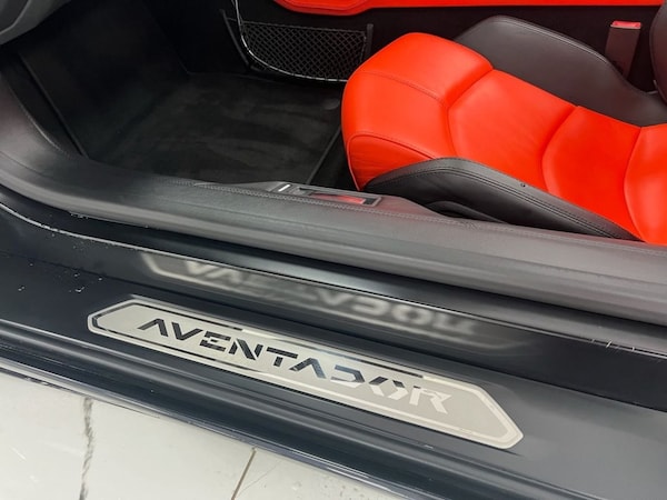 Used Lamborghini Aventador 2015 for sale - 76147752: Photo 28