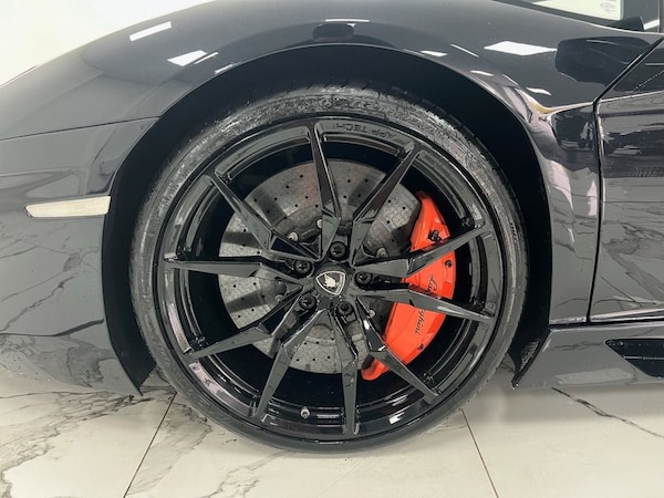 Used Lamborghini Aventador 2015 for sale - 76147752: Photo 29