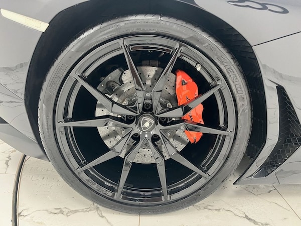 Used Lamborghini Aventador 2015 for sale - 76147752: Photo 32