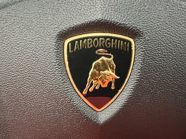Used Lamborghini Aventador 2015 for sale - 76147752: Photo 39