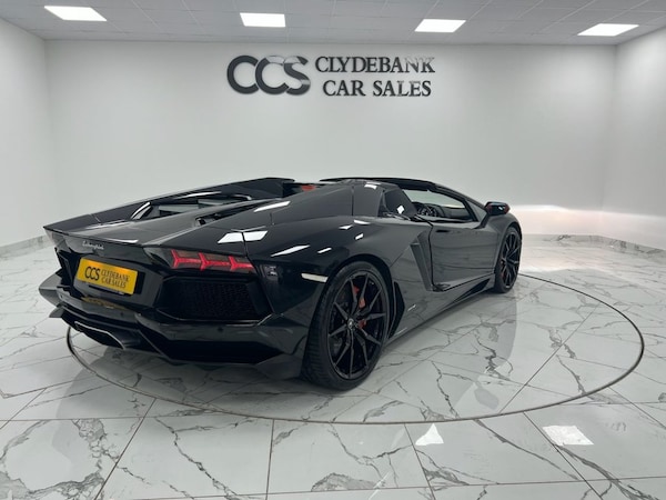 Used Lamborghini Aventador 2015 for sale - 76147752: Photo 4