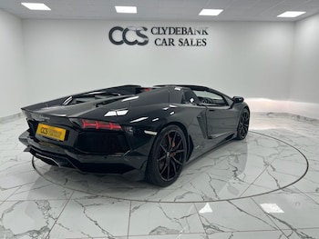 Used Lamborghini Aventador 2015 for sale - 76147752: Photo 4
