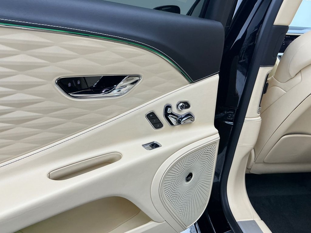 Used Bentley Flying Spur 2021 for sale - 78201023: Photo 34