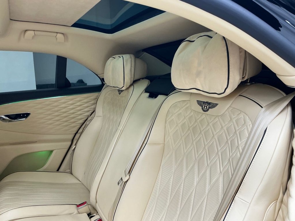 Used Bentley Flying Spur 2021 for sale - 78201023: Photo 35