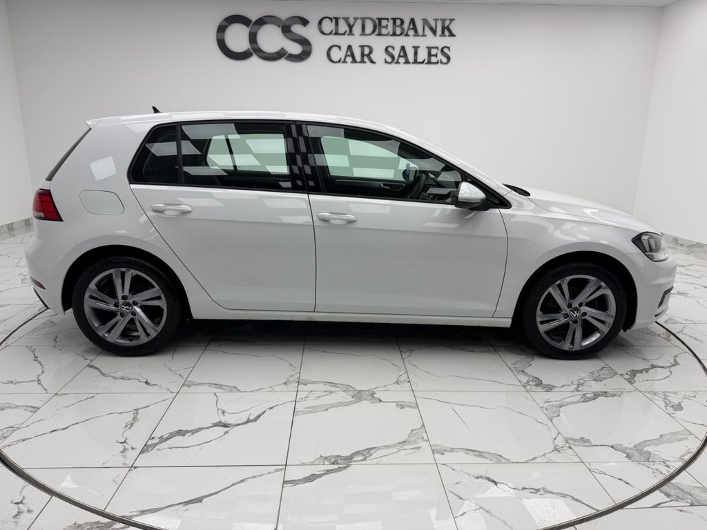 Used Volkswagen Golf 2018 for sale - 76962406: Photo 2