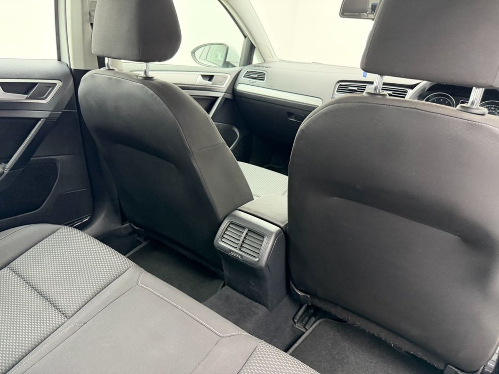 Used Volkswagen Golf 2018 for sale - 76962406: Photo 21