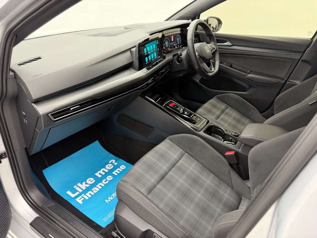 Used Volkswagen Golf 2024 for sale - 76279937: Photo 32