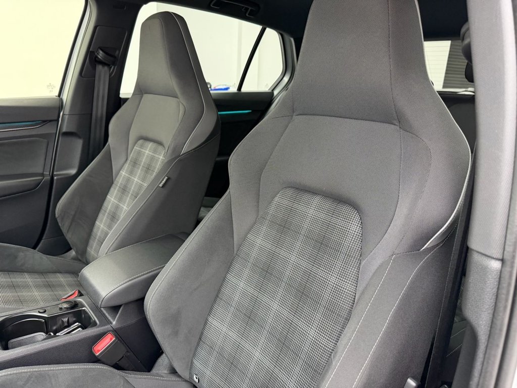 Used Volkswagen Golf 2024 for sale - 76279937: Photo 35
