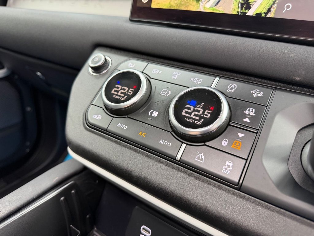 Used Land Rover Defender 2021 for sale - 76245316: Photo 20