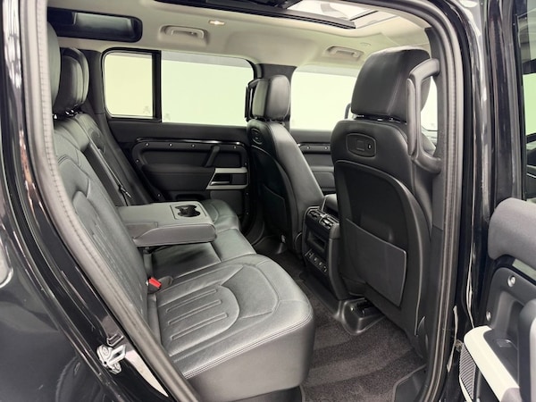 Used Land Rover Defender 2021 for sale - 76245316: Photo 25