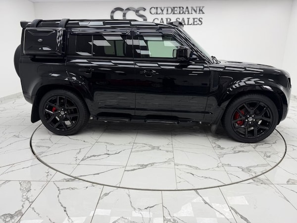 Used Land Rover Defender 2021 for sale - 76245316: Photo 2