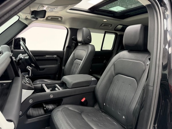 Used Land Rover Defender 2021 for sale - 76245316: Photo 38
